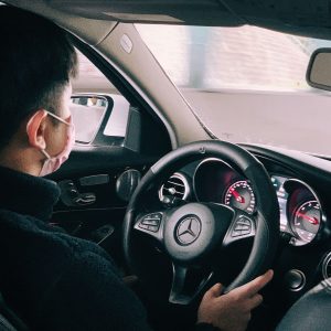 叫車吧的司機開車時都有配戴口罩